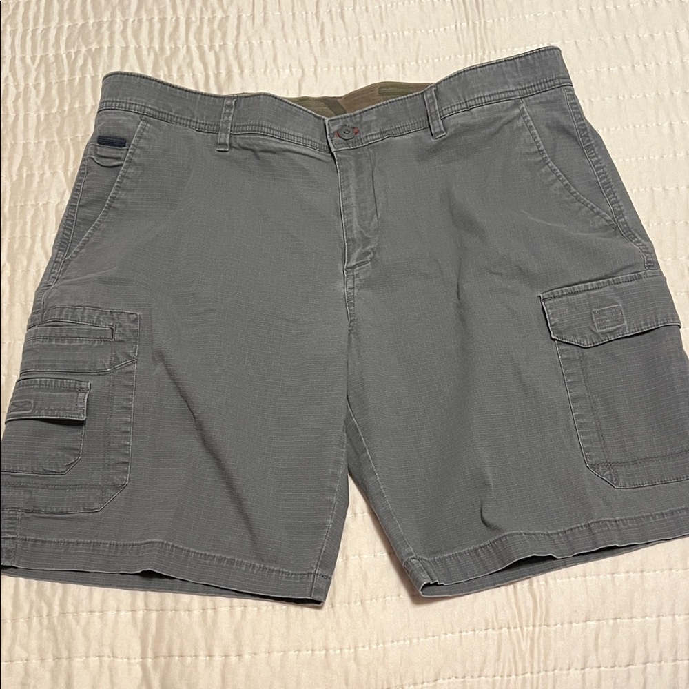Weatherproof Men's Charcoal Cargo Shorts